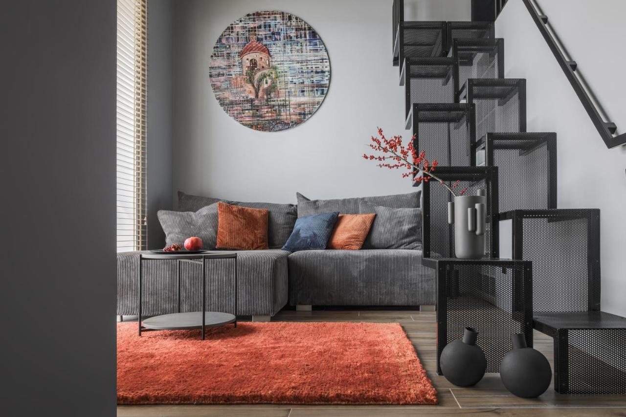 Ivis House Modern Apartment In Vilnius Old Town With Balcony Вильнюс Экстерьер фото