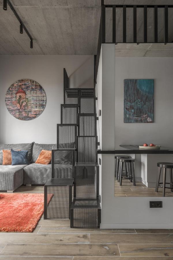 Ivis House Modern Apartment In Vilnius Old Town With Balcony Вильнюс Экстерьер фото
